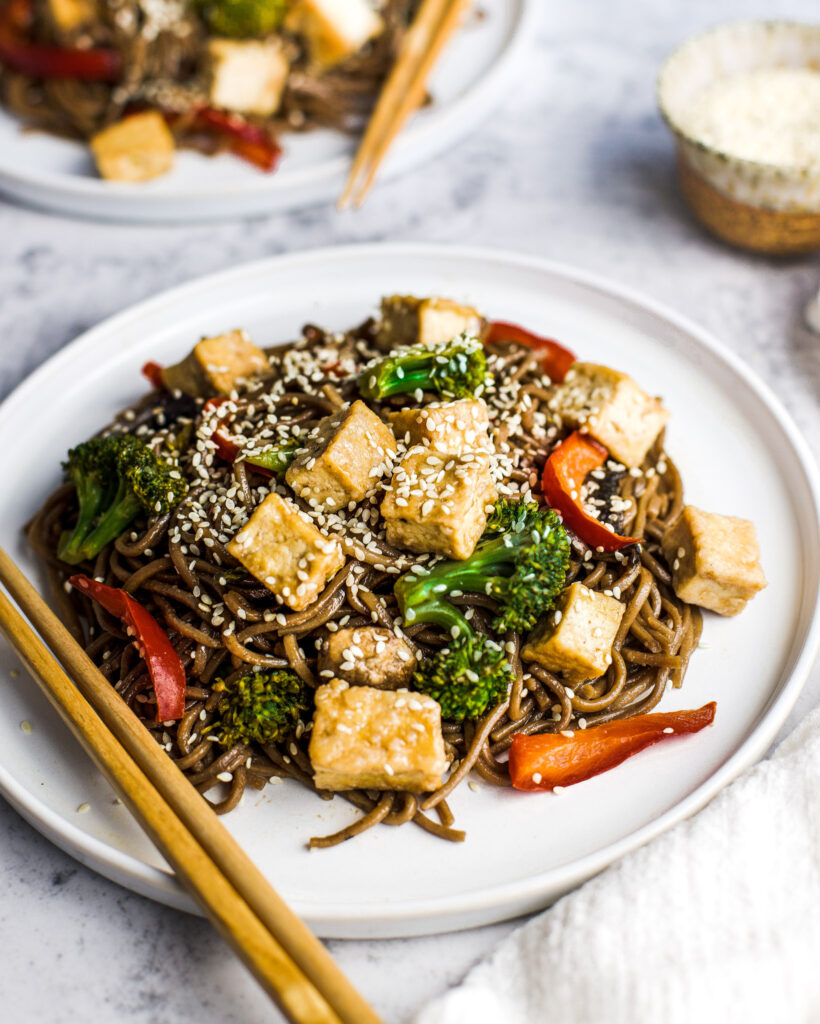 Easy Asian Soba Noodles Stir Fry With Veggies Dash Of Honey